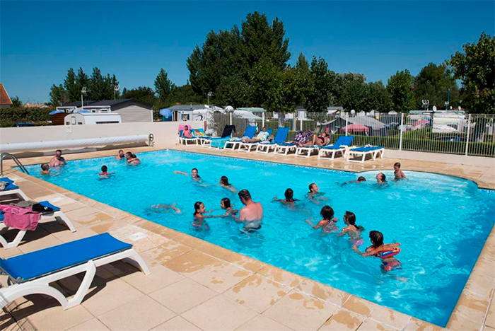 Camping avec piscine chauffée à Saint Jean de Monts 